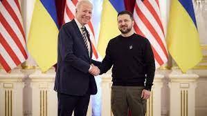 AC米兰重磅：补强中锋锁定37岁莱万，154场105球，明夏免签！(ac米兰的补强计划)